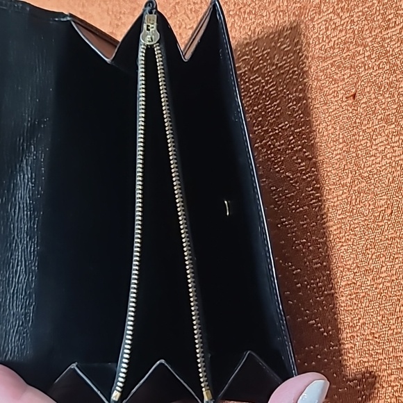 Louis Vuitton Vintage Black Epi Wallet - Picture 8 of 11